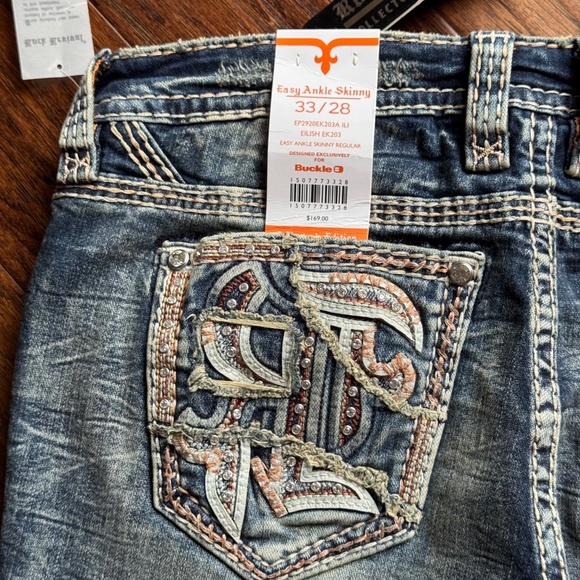 Rock Revival Collector Edition Eilish - Picture 5 of 14